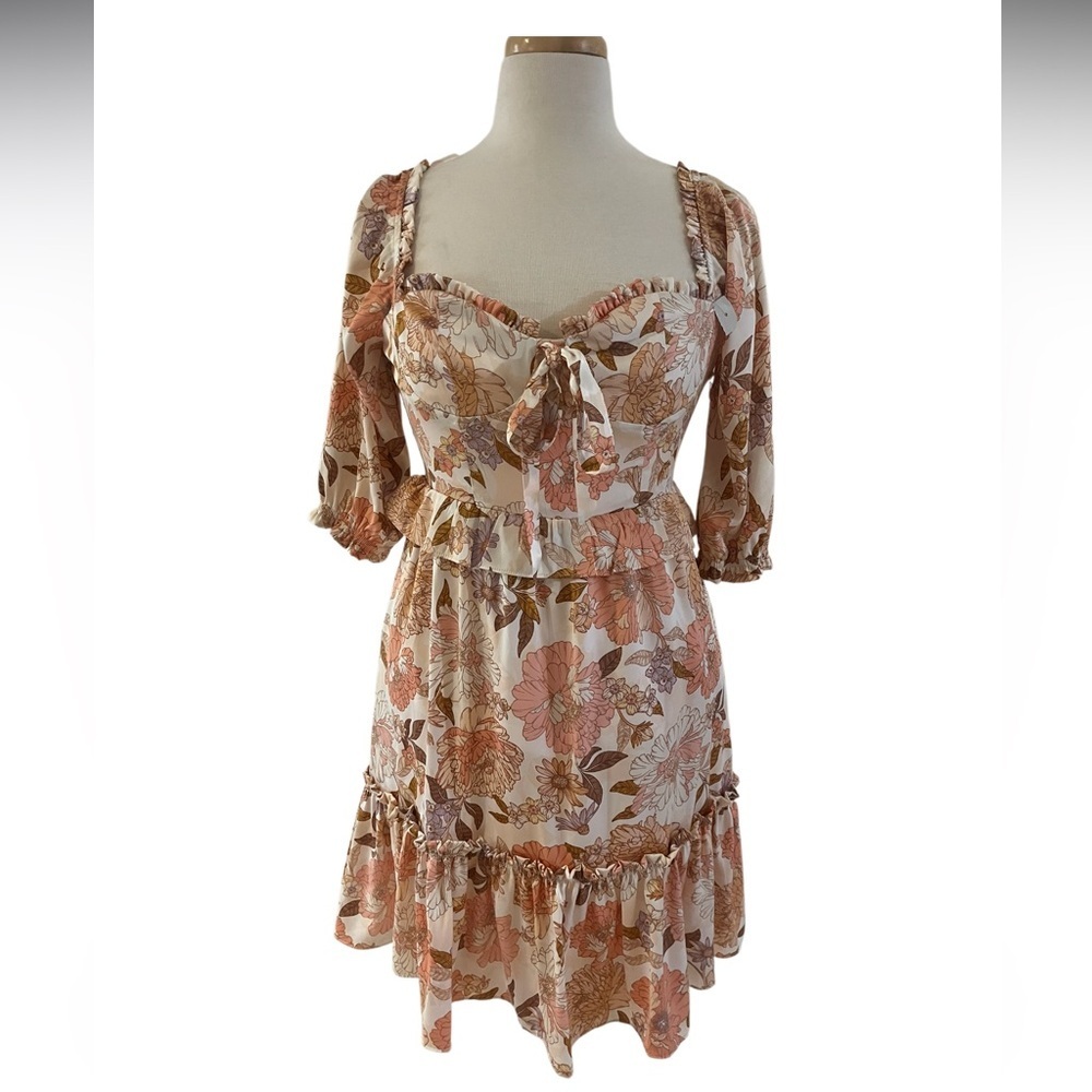 Flirty Feminine Dress By En Saison-Nwt Size Medium